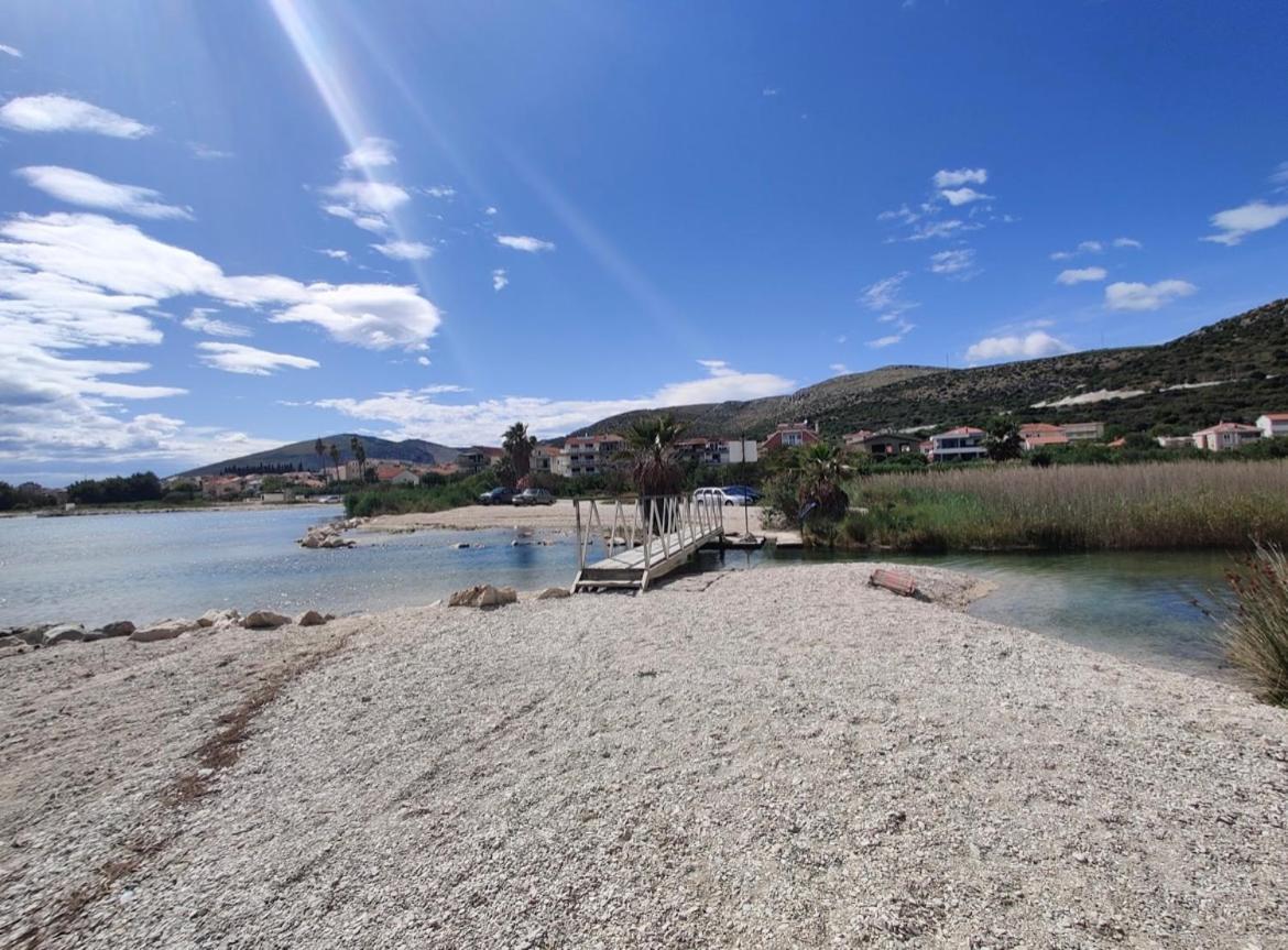 Apartments Zora Trogir Bagian luar foto