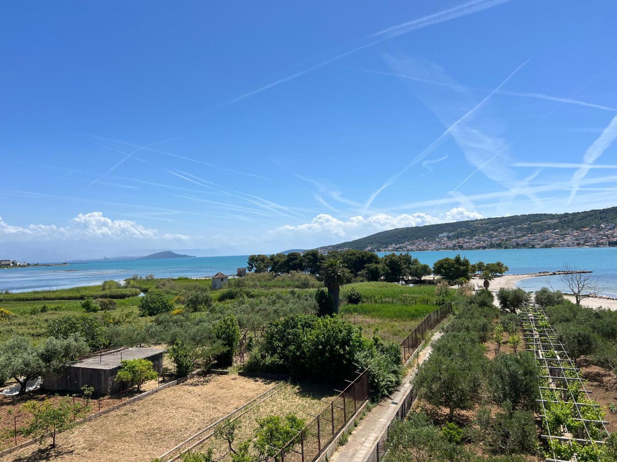 Apartments Zora Trogir Bagian luar foto