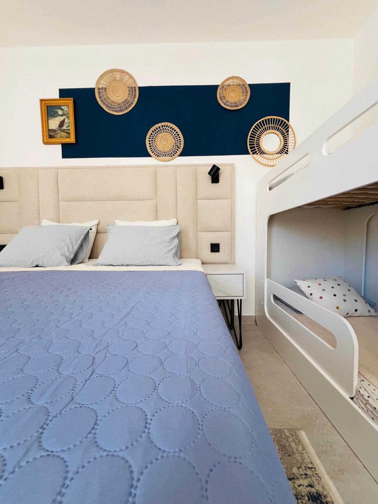 Apartments Zora Trogir Bagian luar foto